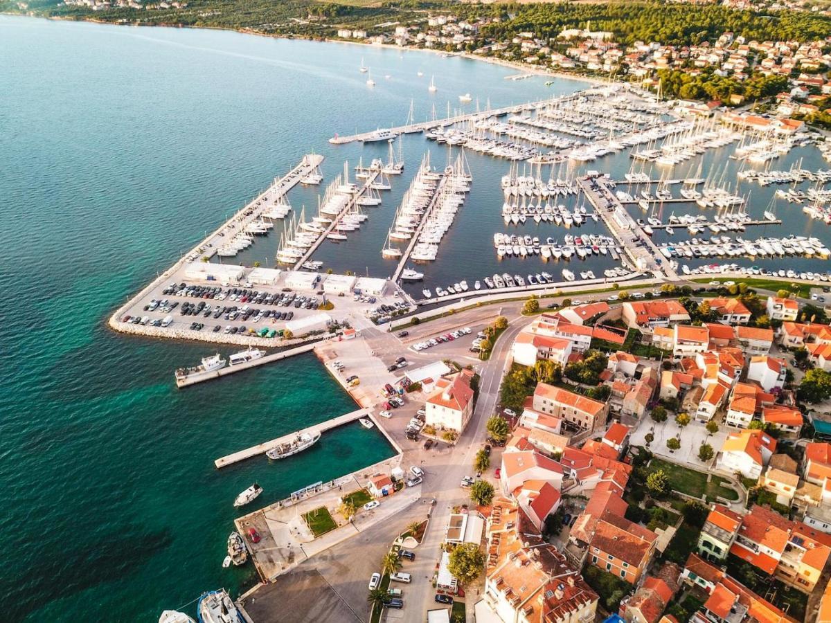 Beach Apartment - 50M From The Beach With Free Parking Biograd Na Moru Eksteriør bilde