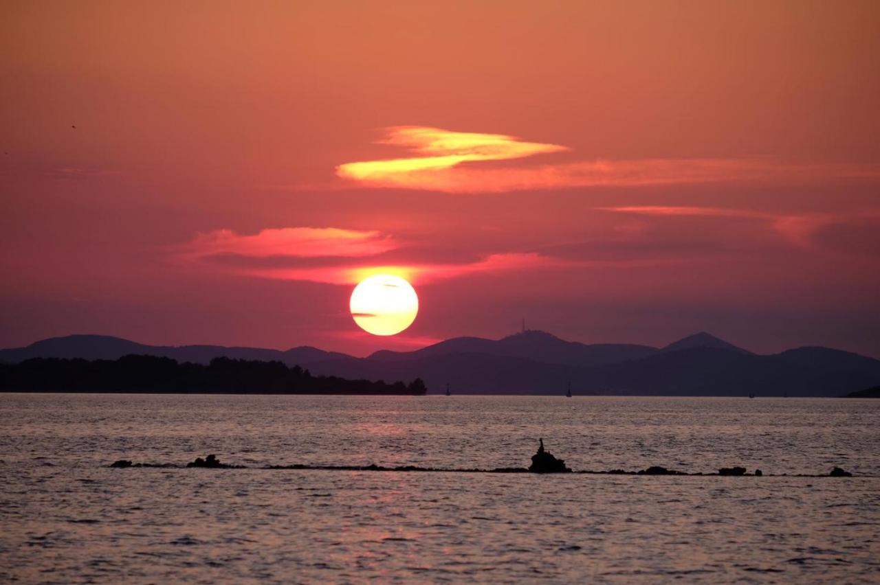 Beach Apartment - 50M From The Beach With Free Parking Biograd Na Moru Eksteriør bilde
